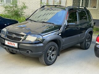 2018 Chevrolet Niva I Рестайлинг, чёрный, 900000 рублей, вид 4