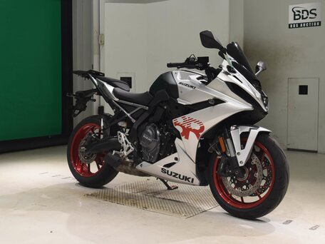 2024 Suzuki GSX-8R, белый, 900000 рублей, вид 3