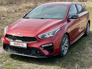 2020 Kia Cerato IV, красный, 1955000 рублей, вид 4