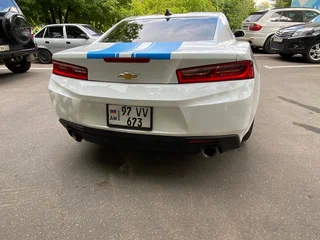 2017 Chevrolet Camaro VI, белый, 2600000 рублей, вид 3