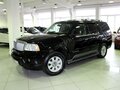 2004 Lincoln Navigator 6-speed II, чёрный - вид 2