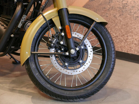 2024 Royal Enfield Classic 350, бежевый, 493000 рублей - вид 10