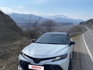 2020 Toyota Camry VIII (XV70), белый, 3300000 рублей, вид 4