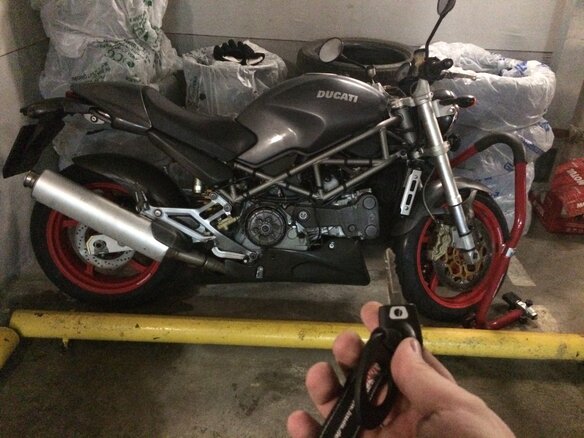 2001 Ducati Monster S4, серый