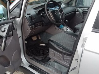 2013 SsangYong Korando Turismo I, серебристый, 1450000 рублей, вид 5