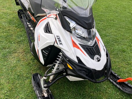 2015 BRP Lynx 49 Ranger 600, белый, 950000 рублей, вид 2