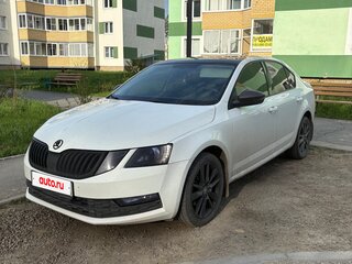 2017 Skoda Octavia III (A7) Рестайлинг, белый, 1500000 рублей, вид 1