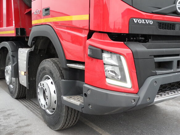 2017 Volvo FMX, красный - вид 13