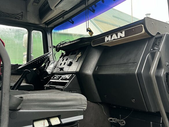 1999 MAN F 2000, белый, 2175000 рублей - вид 8