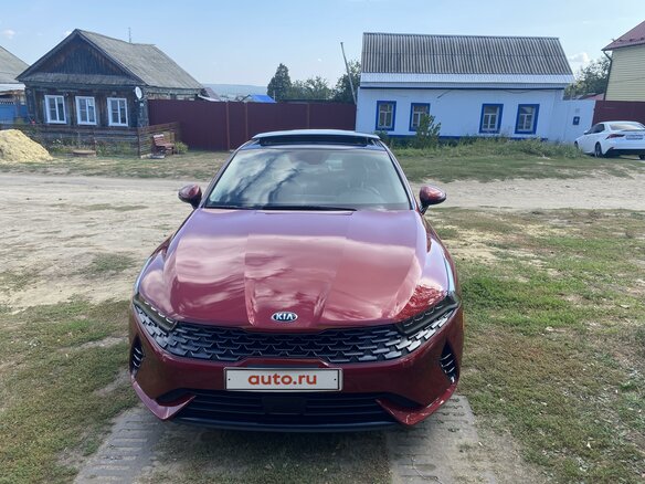 2020 Kia K5 III, красный, 2150000 рублей