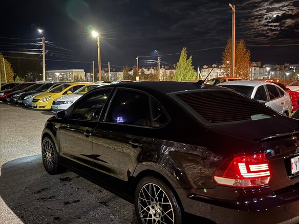 2018 Volkswagen Polo V Рестайлинг, чёрный, 1350000 рублей - вид 13