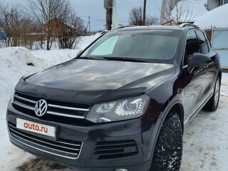 2012 Volkswagen Touareg II, чёрный, 2300000 рублей, вид 2