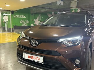 2016 Toyota RAV4 IV (XA40) Рестайлинг, коричневый, 2900000 рублей, вид 3