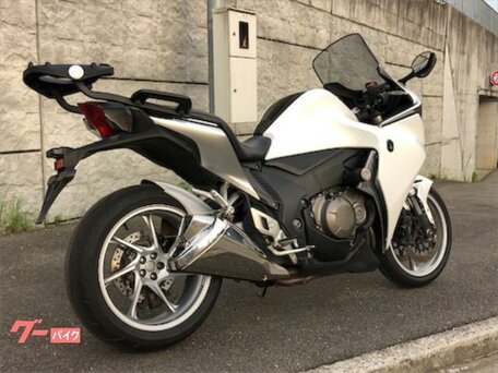 2012 Honda VFR 1200, белый, 850000 рублей, вид 3