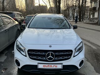 2019 Mercedes-Benz GLA 250 I (X156) Рестайлинг, белый, 2650000 рублей, вид 1