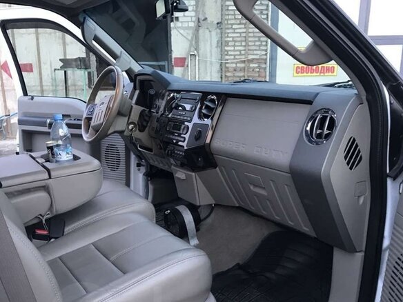 2007 Ford F-250, белый, 3500000 рублей - вид 4