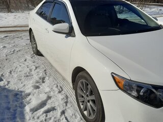 2014 Toyota Camry VII (XV50), белый, 2000000 рублей, вид 3
