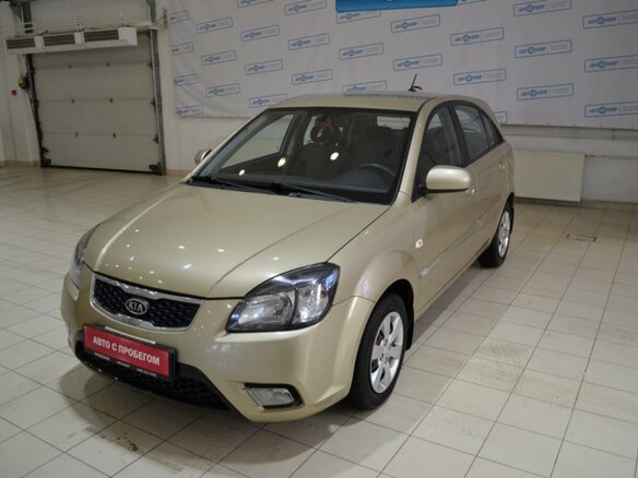 2010 Kia Rio II Рестайлинг, бежевый