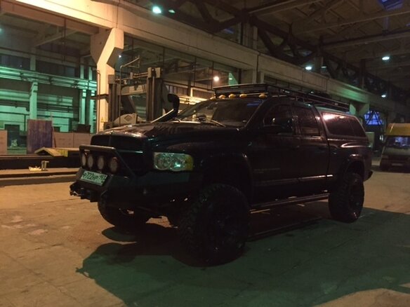 2005 Dodge RAM III (DR/DH), чёрный, 2200000 рублей - вид 3