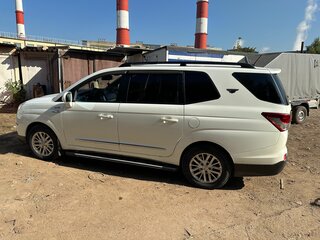 2013 SsangYong Korando Turismo I, белый, 2500000 рублей, вид 2