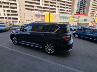 2011 Infiniti QX56 II, чёрный, 2200000 рублей, вид 4