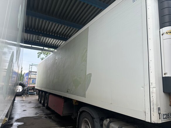 2005 Schmitz Cargobull SKO, белый, 2200000 рублей - вид 9