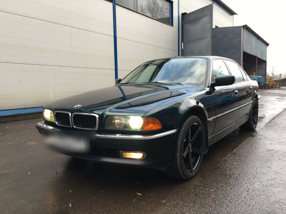 1997 BMW 7 серии 750i III (E38), зелёный - вид 5