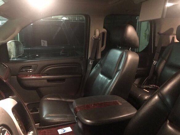 2011 Cadillac Escalade ESV III, бежевый - вид 12