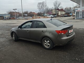 2009 Kia Cerato 5-speed II, серый, 780000 рублей, вид 4