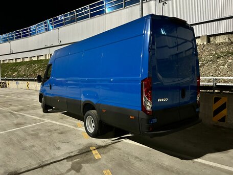 2025 Iveco Daily, синий, 8500000 рублей, вид 4