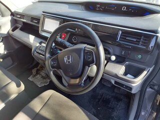 2016 Honda Stepwgn V, серый, 3000000 рублей, вид 3