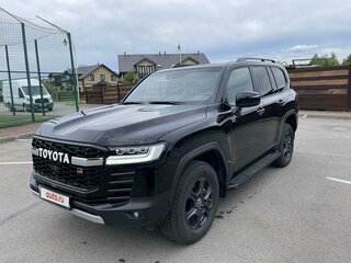 2022 Toyota Land Cruiser 300 Series, чёрный, 12700000 рублей, вид 1