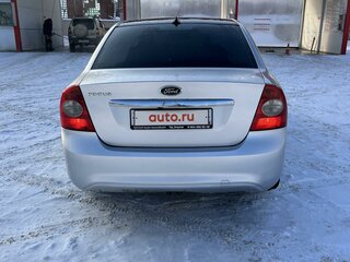 2010 Ford Focus II Рестайлинг, серебристый, 560000 рублей, вид 5