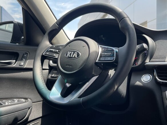 2019 Kia Optima IV Рестайлинг, чёрный, 2100000 рублей - вид 9