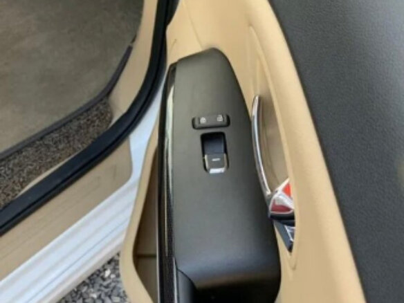 2019 Kia Carnival III, белый, 3560000 рублей - вид 25