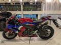 2021 Honda CBR 1000 RR/RA Fireblade, красный - вид 1