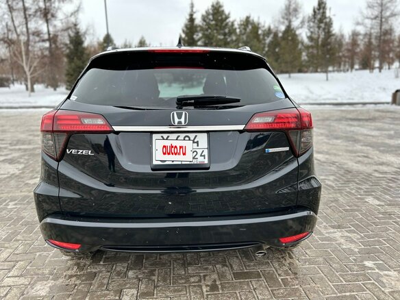 2018 Honda Vezel I Рестайлинг, чёрный, 1950000 рублей - вид 2