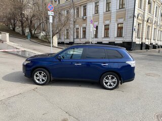 2013 Mitsubishi Outlander III, синий, 1780000 рублей, вид 2