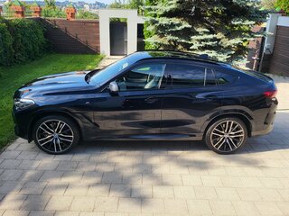 2019 BMW X6 M50i III (G06), чёрный, 8400000 рублей, вид 3