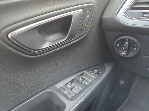 2013 SEAT Leon III, красный, 1130497 рублей - вид 11