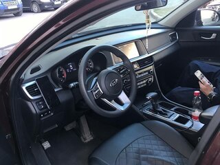 2018 Kia Optima IV Рестайлинг, красный, 2000000 рублей, вид 3