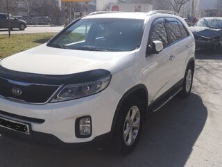 2012 Kia Sorento II Рестайлинг, белый, 1800000 рублей, вид 1
