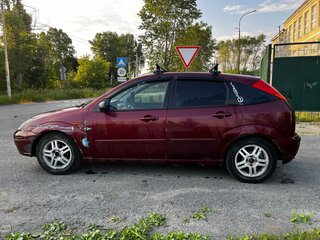 2004 Ford Focus I Рестайлинг, пурпурный, 150000 рублей, вид 3