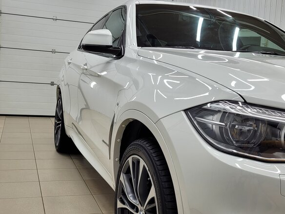 2015 BMW X6 50i II (F16), белый, 3500000 рублей - вид 7