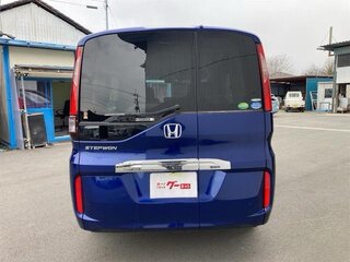 2015 Honda Stepwgn Spada V, синий, 1420000 рублей, вид 5