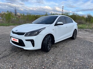 2019 Kia Rio IV, белый, 1230000 рублей, вид 2