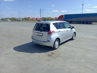 2015 Toyota Ractis II, серый, 800000 рублей, вид 4