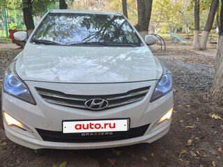 2016 Hyundai Solaris I Рестайлинг, белый, 1100000 рублей, вид 1