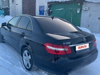 2011 Mercedes-Benz E-Класс 200 7G-Tronic IV (W212, S212, C207), чёрный, 1390000 рублей, вид 3