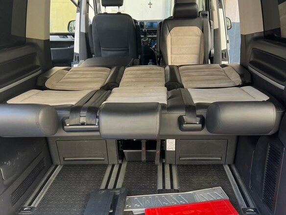 2016 Volkswagen Multivan T6, серебристый, 3850000 рублей - вид 17